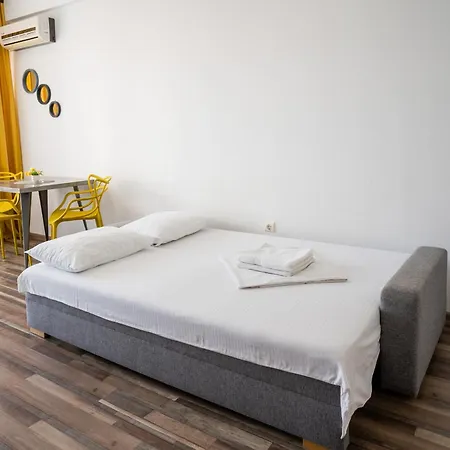 Sunset Retreat Summerland Mamaia